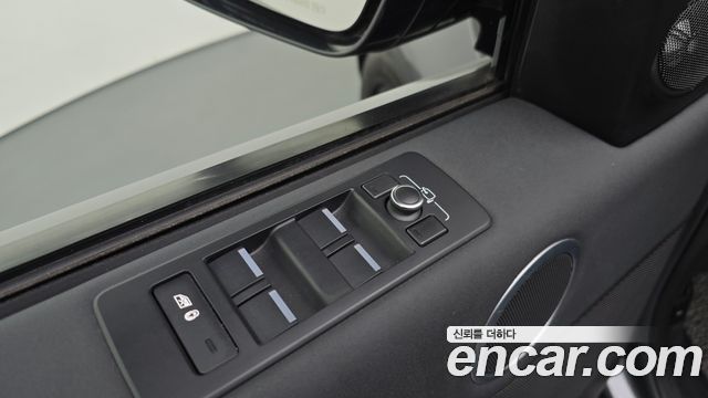 Land Rover Discovery 5 2.0 SD4 SE 2019 — фото 35