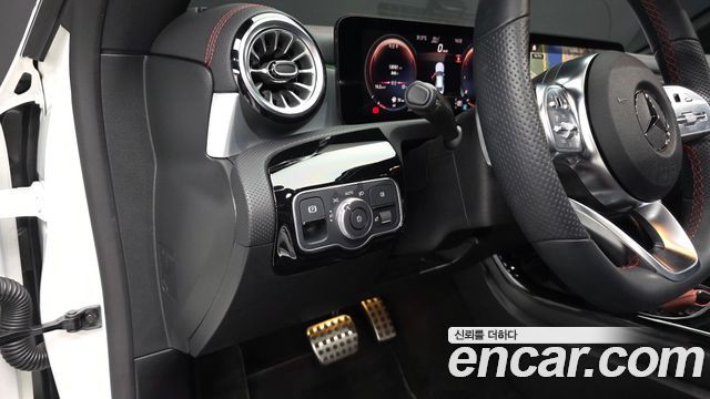 Mercedes-Benz CLA-Class (C118) CLA250 4MATIC 2023 — фото 13