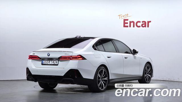 BMW 5 Series (G60) 530i xDrive M Sport Pro Special Edition 2025 — фото 2
