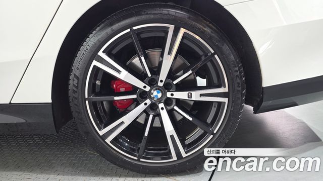 BMW 5 Series (G60) 530i xDrive M Sport Pro Special Edition 2025 — фото 21