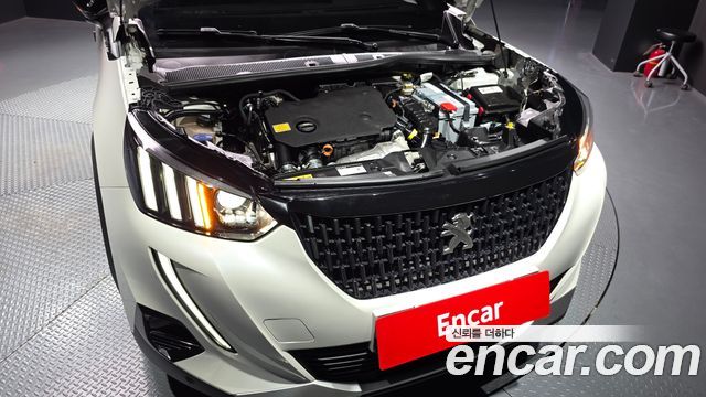 Peugeot 2008 (II) 1.5 BlueHDi GT Line 2021 — фото 6