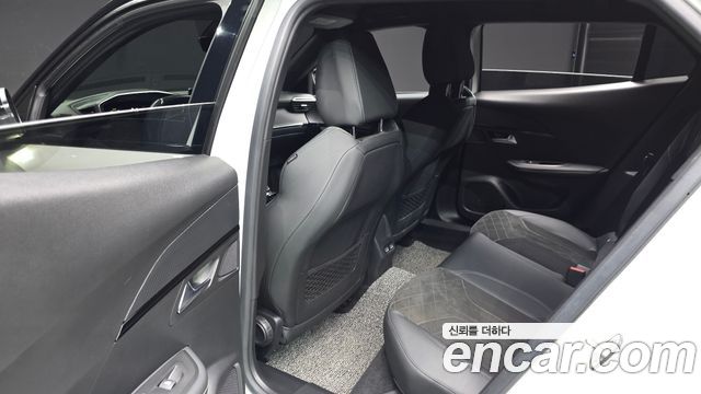 Peugeot 2008 (II) 1.5 BlueHDi GT Line 2021 — фото 15