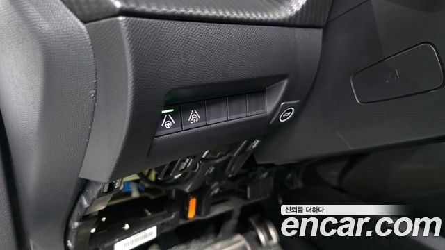 Peugeot 2008 (II) 1.5 BlueHDi GT Line 2021 — фото 23