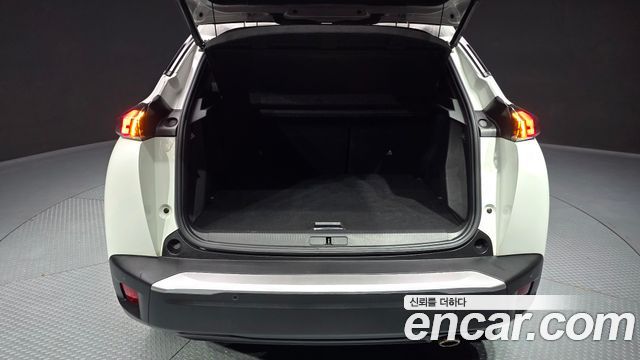 Peugeot 2008 (II) 1.5 BlueHDi GT Line 2021 — фото 24