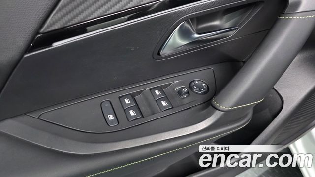 Peugeot 2008 (II) 1.5 BlueHDi GT Line 2021 — фото 34