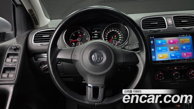 Volkswagen Golf (VI) 1.6 TDI Blue Motion StyleEdition 2013 — фото 16