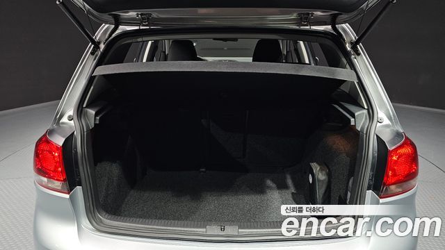 Volkswagen Golf (VI) 1.6 TDI Blue Motion StyleEdition 2013 — фото 24