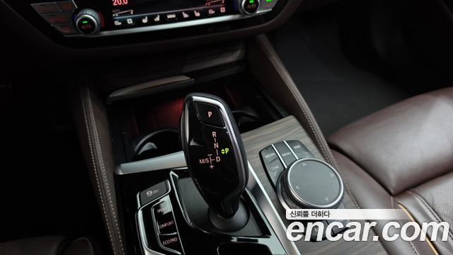 BMW 5 Series (G30) 530i xDrive M Sport Package Plus 2020 — фото 9