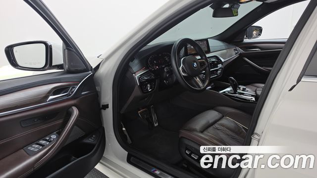 BMW 5 Series (G30) 530i xDrive M Sport Package Plus 2020 — фото 10