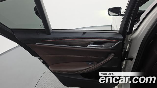 BMW 5 Series (G30) 530i xDrive M Sport Package Plus 2020 — фото 25