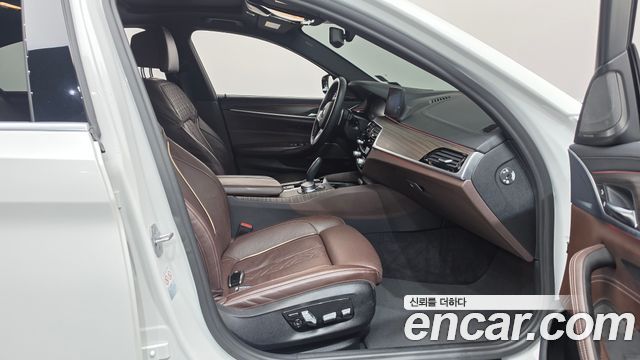 BMW 5 Series (G30) 530i xDrive M Sport Package Plus 2020 — фото 26