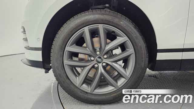 Land Rover Range Rover Velar 2.0 P250 Dynamic SE 2026 — фото 8