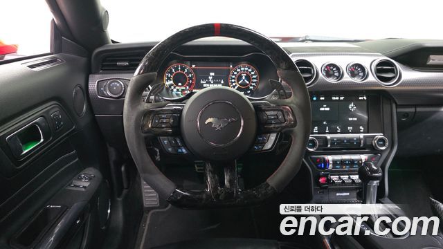 Ford Mustang Coupe 2018 — фото 17
