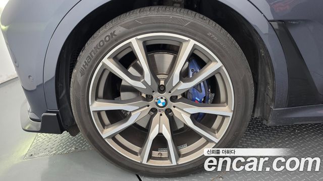 BMW X7 (G07) M50i 6STR 2021 — фото 5