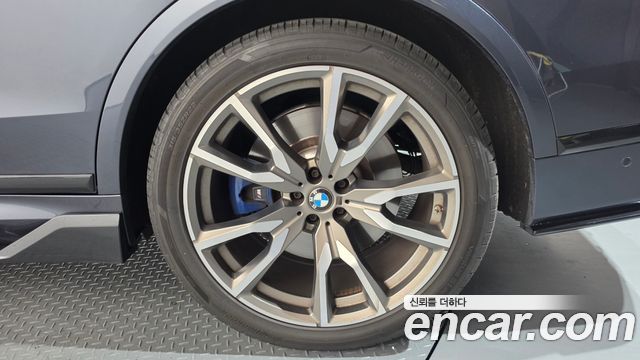 BMW X7 (G07) M50i 6STR 2021 — фото 21