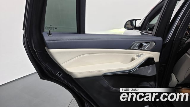 BMW X7 (G07) M50i 6STR 2021 — фото 25