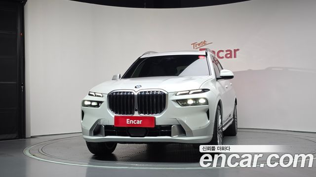 BMW X7 (G07) xDrive 40i Design Pure Excellence 7-Seater 2025 — фото 3
