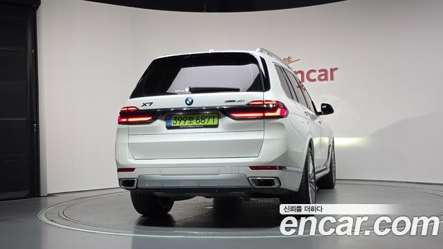 BMW X7 (G07) xDrive 40i Design Pure Excellence 7-Seater 2025 — фото 4