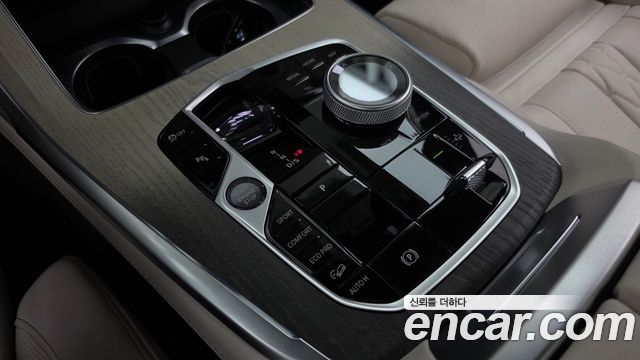 BMW X7 (G07) xDrive 40i Design Pure Excellence 7-Seater 2025 — фото 9