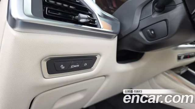 BMW X7 (G07) xDrive 40i Design Pure Excellence 7-Seater 2025 — фото 16