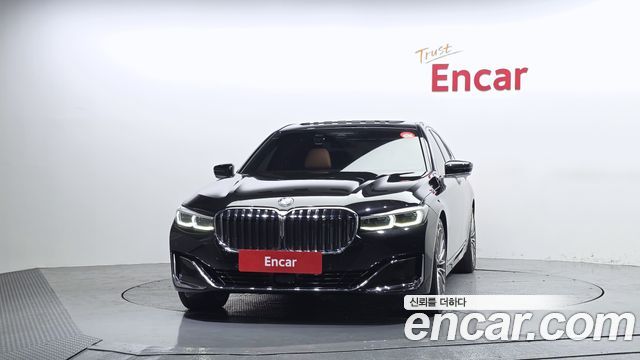 BMW 7 Series (G11) 730d xDrive Design Pure Excellence 2022 — фото 3