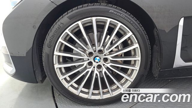 BMW 7 Series (G11) 730d xDrive Design Pure Excellence 2022 — фото 5