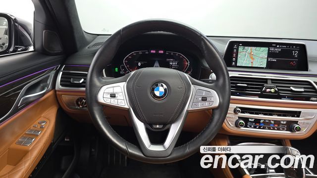 BMW 7 Series (G11) 730d xDrive Design Pure Excellence 2022 — фото 13