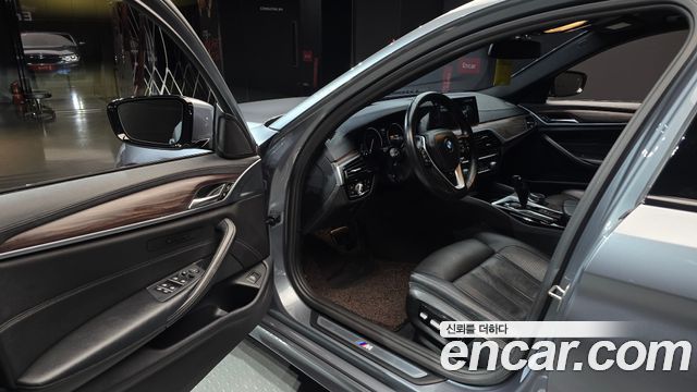 BMW 5 Series (G30) 520d M Sport Package Plus 2017 — фото 10