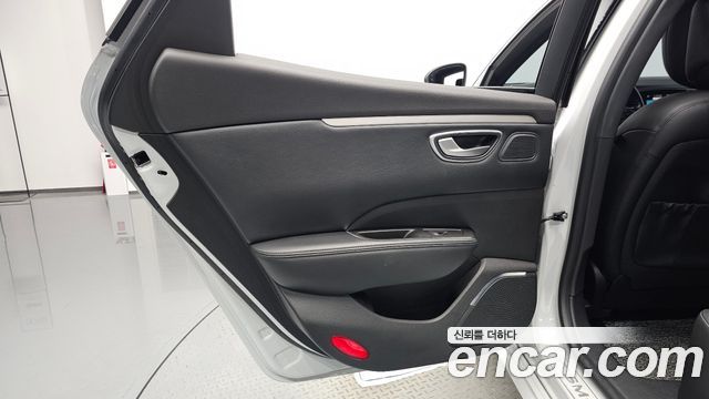 Renault Korea SM6 1.3 TCe RE 2021 — фото 25