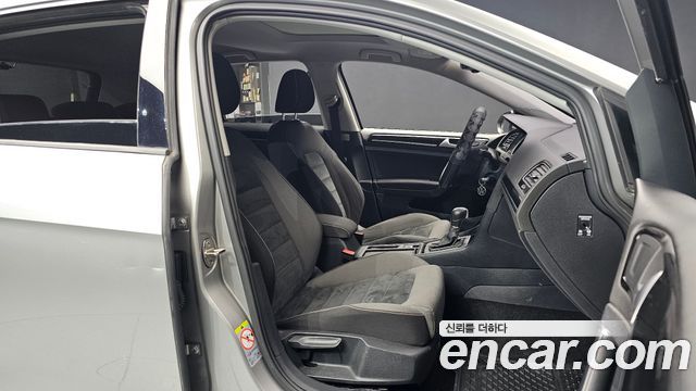 Volkswagen Golf (VII) 2.0 TDI 2015 — фото 15