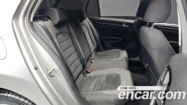 Volkswagen Golf (VII) 2.0 TDI 2015 — фото 16