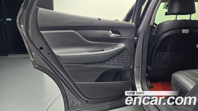 Hyundai Santa Fe Diesel 2.2 2WD Prestige 2021 — фото 25