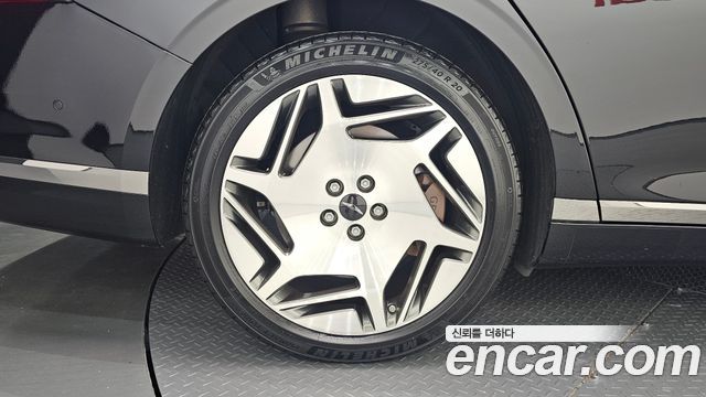 Genesis G90 (RS4) Gasoline 3.5 Turbo e-S/C AWD LWB 2022 — фото 5