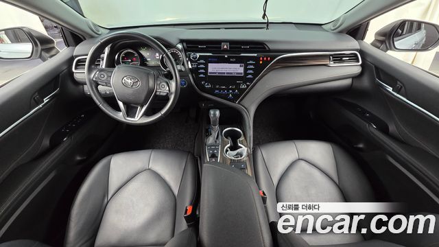 Toyota Camry (XV70) 2.5 XLE Hybrid 2018 — фото 7