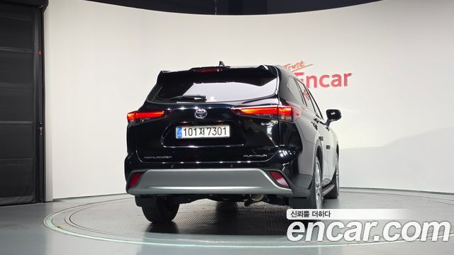 Toyota Highlander (IV) 2.5 4WD Platimum 2025 — фото 4