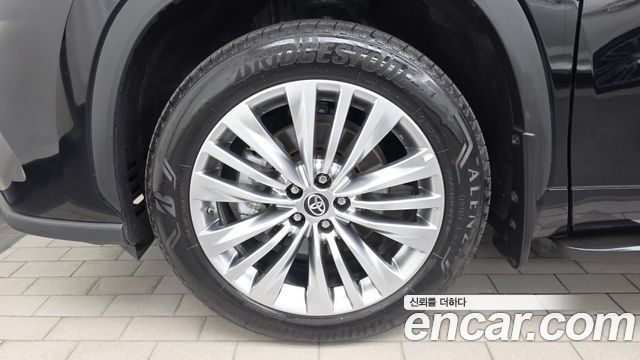 Toyota Highlander (IV) 2.5 4WD Platimum 2025 — фото 5