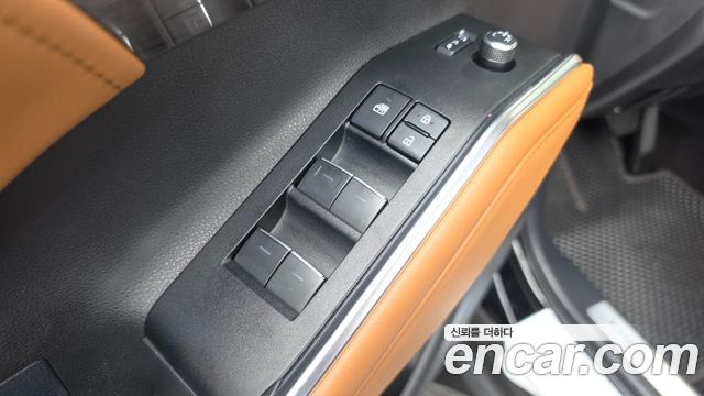 Toyota Highlander (IV) 2.5 4WD Platimum 2025 — фото 35