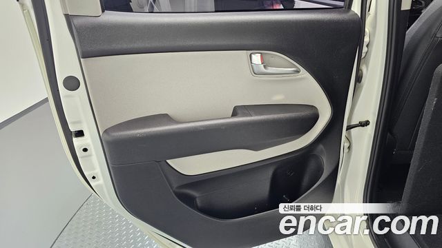 Kia Ray Van 2-Seater Prestige 2023 — фото 25