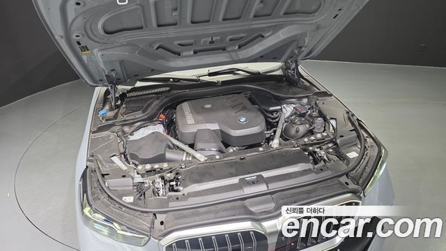 BMW 5 Series (G60) 530i xDrive M Sport 2025 — фото 6