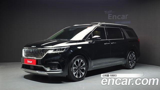 Kia Carnival (IV) Gasoline 9-Seater Signature 2023 — фото 1