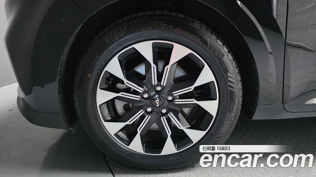 Kia Carnival (IV) Gasoline 9-Seater Signature 2023 — фото 5