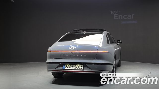 Hyundai Grandeur (GN7) 2,5 Gasoline 2WD Premium 2023 — фото 4