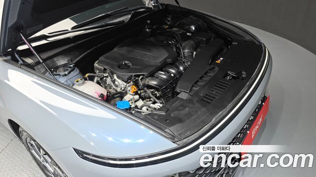 Hyundai Grandeur (GN7) 2,5 Gasoline 2WD Premium 2023 — фото 6