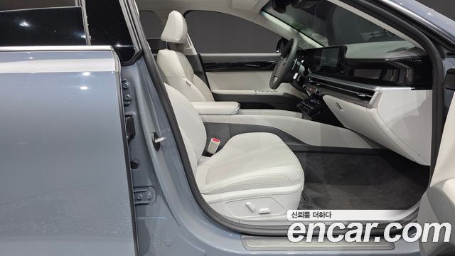 Hyundai Grandeur (GN7) 2,5 Gasoline 2WD Premium 2023 — фото 11