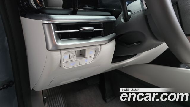Hyundai Grandeur (GN7) 2,5 Gasoline 2WD Premium 2023 — фото 14