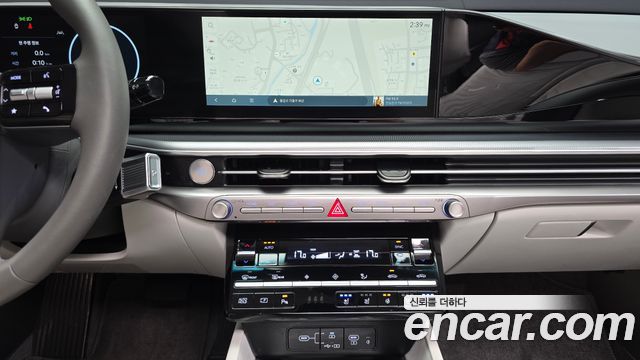 Hyundai Grandeur (GN7) 2,5 Gasoline 2WD Premium 2023 — фото 15