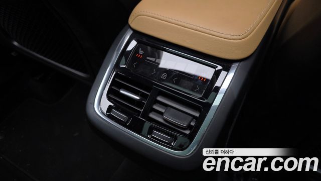 Volvo XC60 (II) B5 Ultimate Bright 2023 — фото 32