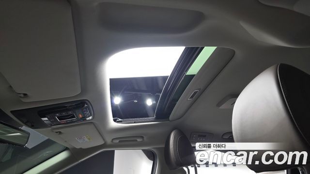 Kia Carnival (IV) Gasoline 7-Seater Gravity 2025 — фото 17