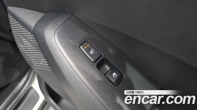 Kia Seltos Gasoline 1.6 Turbo 2WD Signature 2023 — фото 19