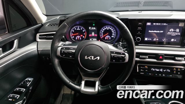 Kia K5 (III) 2.0 Prestige 2022 — фото 13